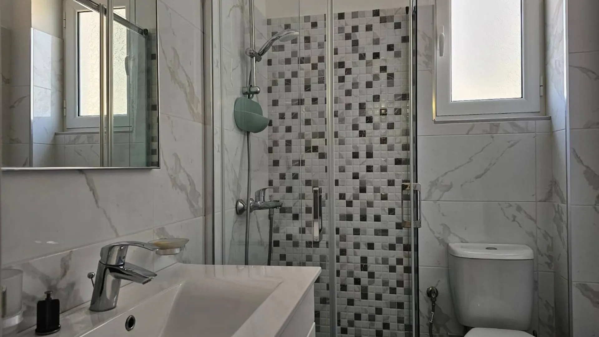 Brand New Apartments Sarandë 0*,  Albanien